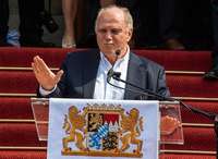 Uli Hoeneß wird sich auch im Ruhestand zu Wort melden Uli Hoeneß wird sich auch im Ruhestand zu Wort melden
