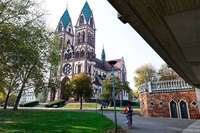 Freiburg muss endlich den Stühlinger Kirchplatz beleben Freiburg muss endlich den Stühlinger Kirchplatz beleben