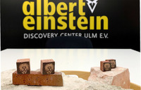 Viele Steine für Einstein Viele Steine für Einstein