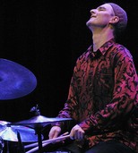 Stefan Koschnitzki miut Trio im Lörracher Jazztone Stefan Koschnitzki miut Trio im Lörracher Jazztone