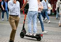 ADAC: Jeder zweite E-Scooter-Fahrer in Stuttgart bricht Regeln ADAC: Jeder zweite E-Scooter-Fahrer in Stuttgart bricht Regeln