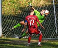 Mit Wille und ein wenig Glück kommt der SV Gündlingen zu einem Punktgewinn gegen Neuenburg Mit Wille und ein wenig Glück kommt der SV Gündlingen zu einem Punktgewinn gegen Neuenburg
