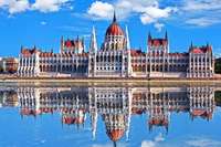 Genießen Sie eine Donauschiffsreise von Passau nach Budapest! Genießen Sie eine Donauschiffsreise von Passau nach Budapest!