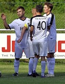 Zwischen Pflichtspielauftakt und Bonusspiel Zwischen Pflichtspielauftakt und Bonusspiel