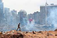 16 Hafenmitarbeiter nach Explosion in Beirut festgenommen 16 Hafenmitarbeiter nach Explosion in Beirut festgenommen