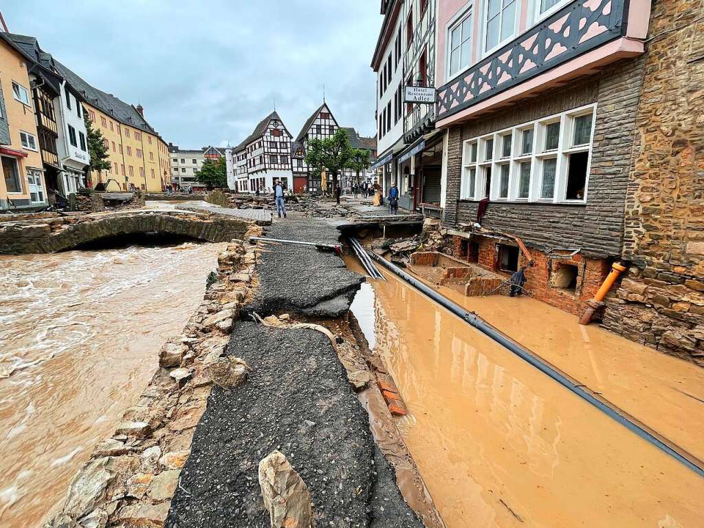 Fotos Hochwasser Und Berschwemmungen Hinterlassen In Nrw Eine Spur