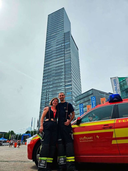 Neust Dter Feuerwehrmann Rennt Stufen Hoch In Voller