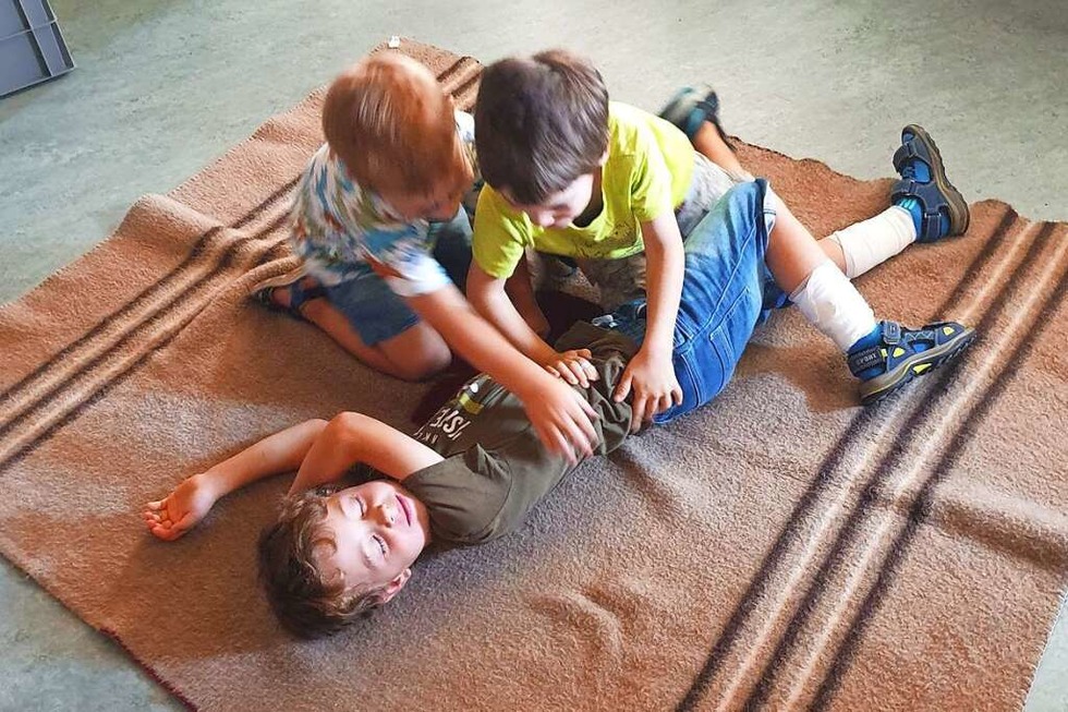 Erste Hilfe Kurs für Kinder in Löffingen Wenn Oma über den Staubsauger