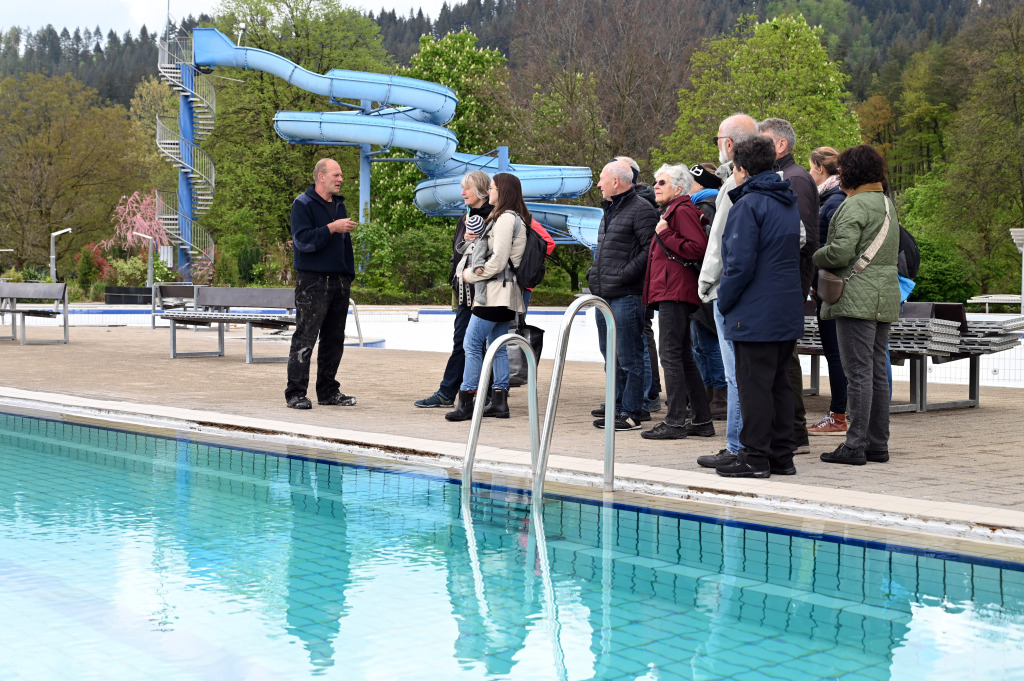 Im Freiburger Strandbad wird alles für Saisoneröffnung am 1 Mai