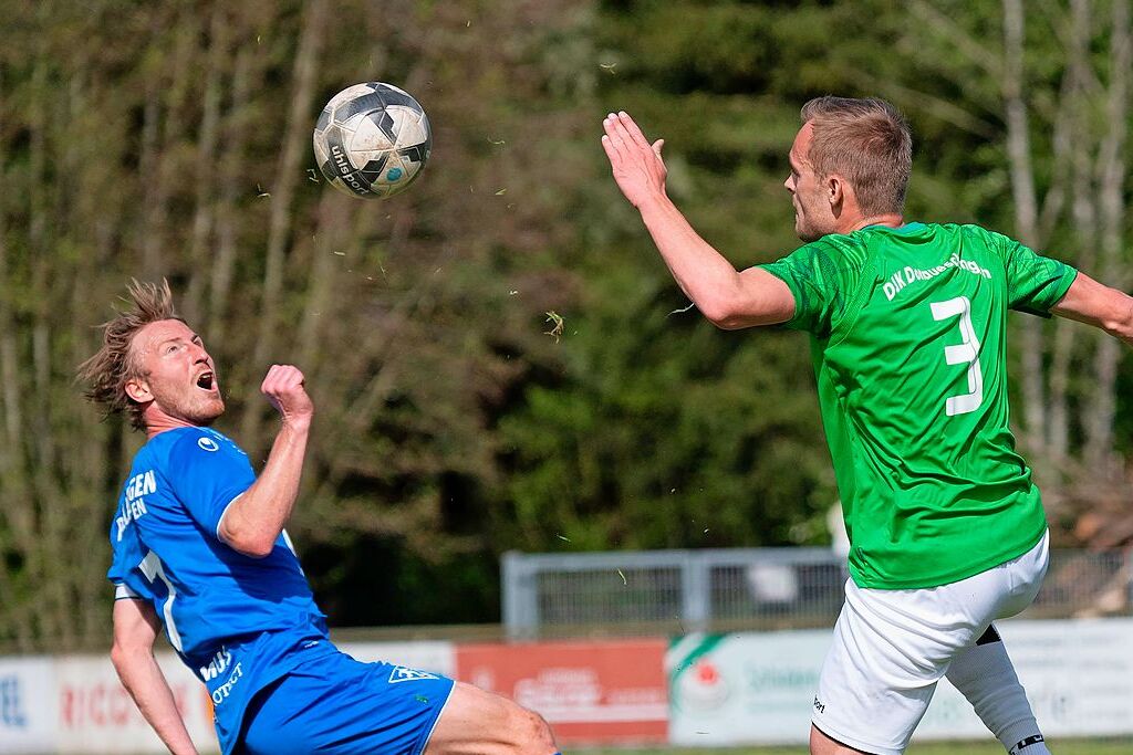 Der 1 FC Rielasingen Arlen Nimmt Bei Der DJK Donaueschingen Alle Drei