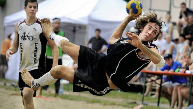 Bester Spieler des Beach-Turniers: Felix Wacker von Sieger Al Sandys Herrenberg   | Foto: Meinrad Schn