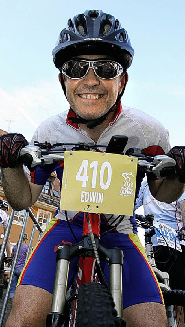 Alte Liebe rostet nicht: Edwin Albrech...ehung zu dem  Marathon in Kirchzarten. 