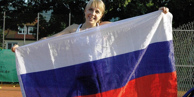 Dascha Pribitkov zeigt Flagge: Hier f...baller &#8211; ansonsten fr den FTC.   | Foto: C. Zimmermann