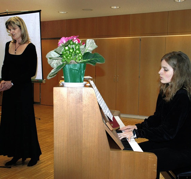 Virginia Breitenfeld (Klavier) und  Gi...cdonald  (Sopran) beim Tristan-Abend.   | Foto: Tolsdorf