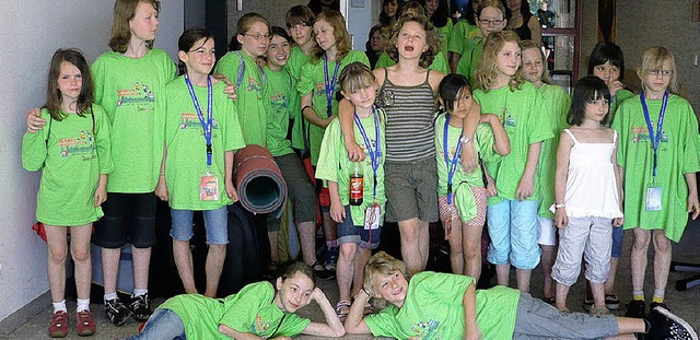 Ganz in Grn: die Mdchen des TV Fries... beim Landes-Kinderturnfest in Bretten  | Foto: bZ