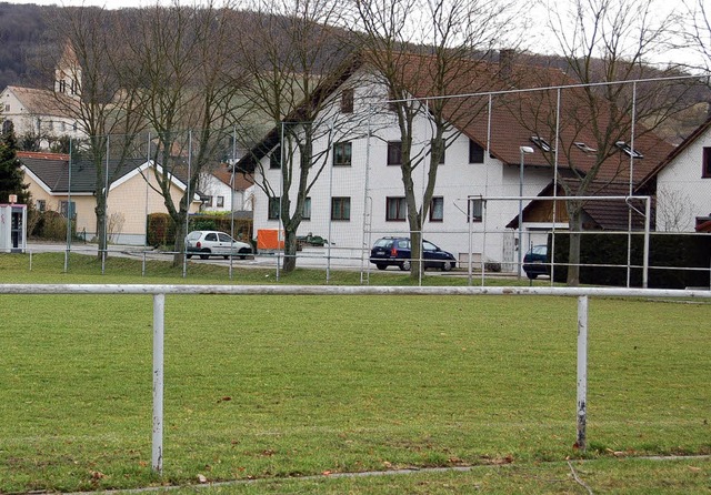 Noch ist hier  der Auggener Fuballplatz, doch bald werden dort Huser stehen.   | Foto: Sigrid Umiger