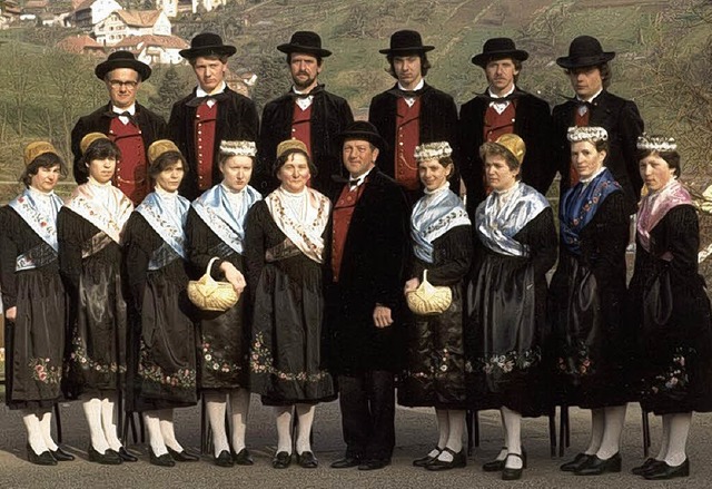 Die Volkstanzgruppe der Trachtenkapelle im Jahr 1983. 