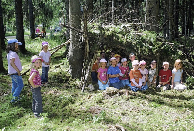 Das Bauen und Konstruieren einer Waldh...en des Kindergartens viel Spa. <?ZE?>  | Foto: Seifried