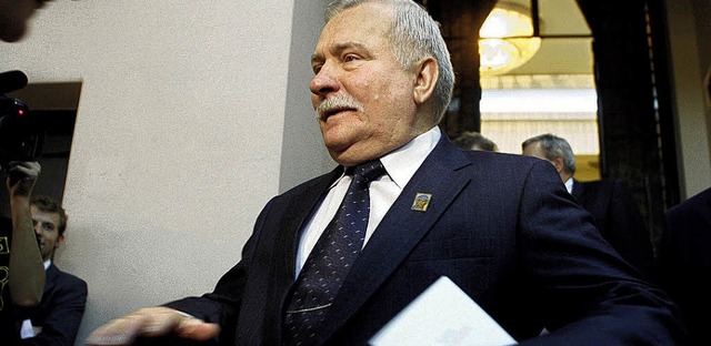 Lech Walesa sollte in den 80er Jahren mundtot gemacht werden.  | Foto: dpa