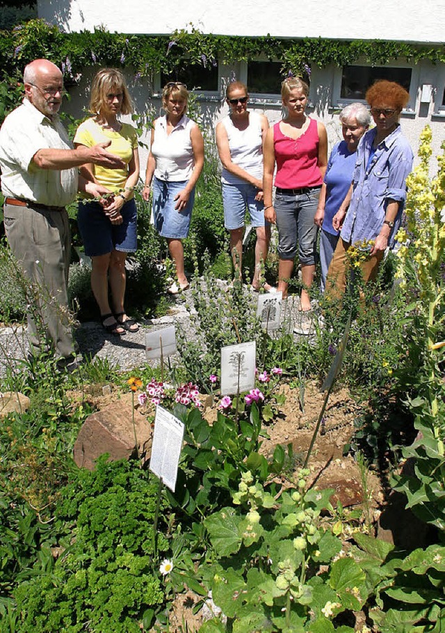 Zum Besuch im Krutergarten  ldt Franz Haag ein.   | Foto: heidi fssel