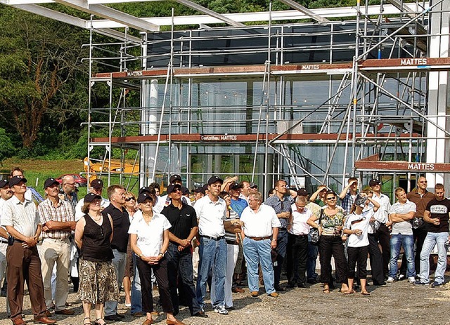 Architektonisch eindrucksvoll. Die neu...inger Autohauses Gottstein in Binzen.   | Foto: Herbert Frey