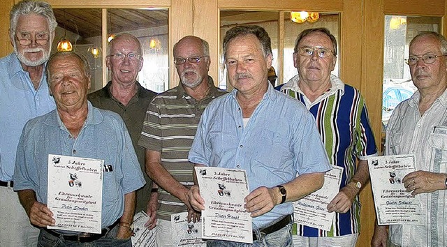 Die geehrten Grndungsmitglieder des S...Waldemar Geiss und  Gnter Schmidt.     | Foto: hansjrg  bader