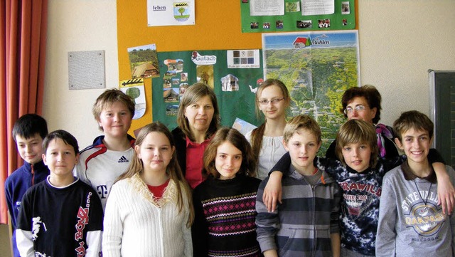 Die kleinste Hauptschule steht in Guta...chts).  Die Schlerin Nathalie fehlt.   | Foto: persch