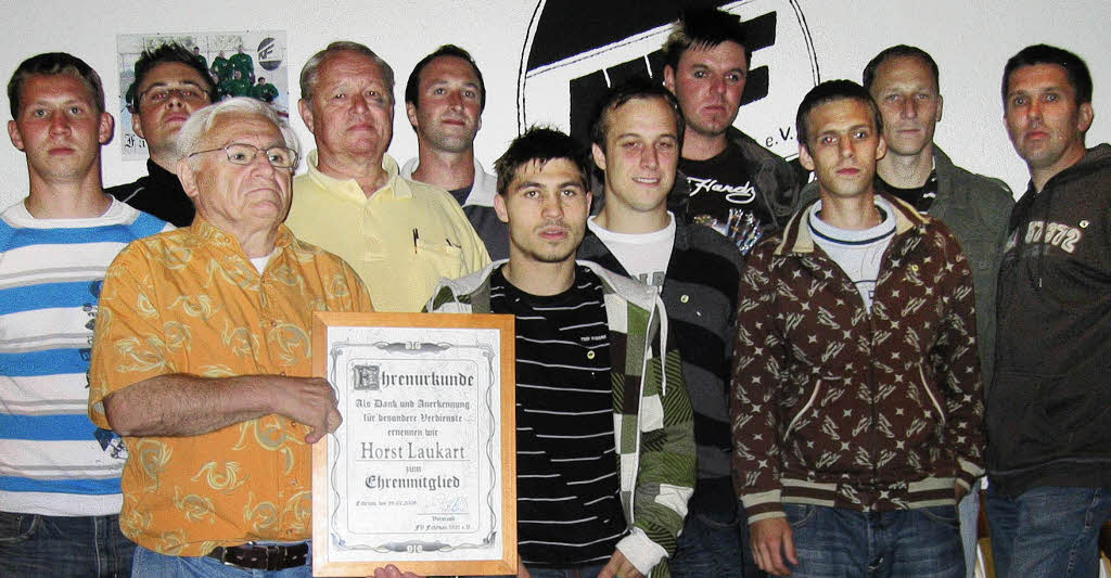 FV Fahrnau hat ein neues Ehrenmitglied Schopfheim Badische Zeitung