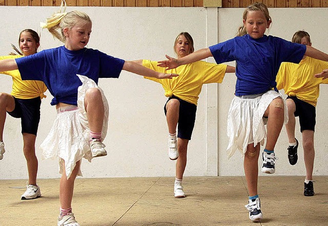 Viele tolle Tanzformationen wurden bei... TB Wyhlen gezeigt. <?ZP?><?ZP?><?ZP?>  | Foto: Martina Weber-Kroker