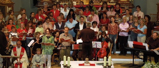 Die Snger und Orchestermitglieder lebten mit der Musik mit.  | Foto: Sebastian Barthmes