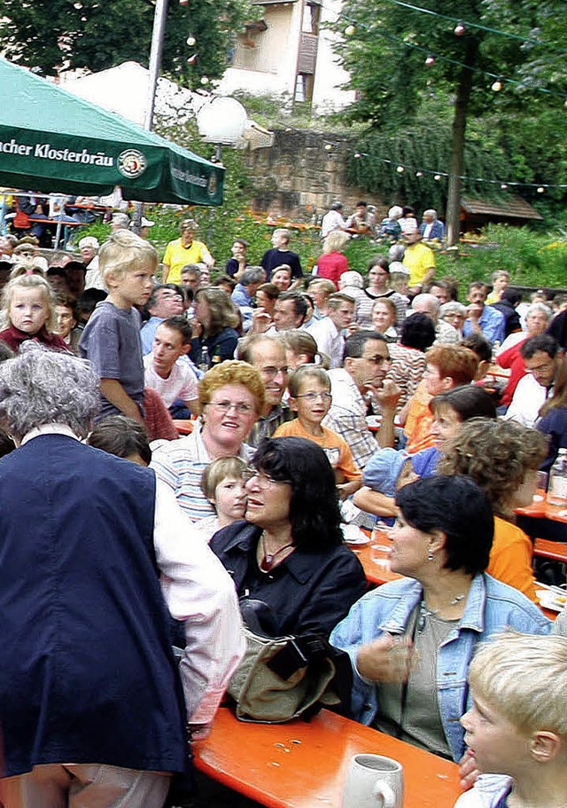 zum Dorffest kommen die Besucher in Scharen.  | Foto: heidi fssel