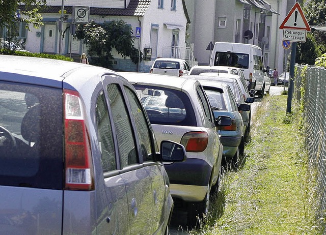 Auch wenn in Kliniknhe wesentlich wen...Rettungsfahrzeuge freie Fahrt  haben.   | Foto: heidi fssel