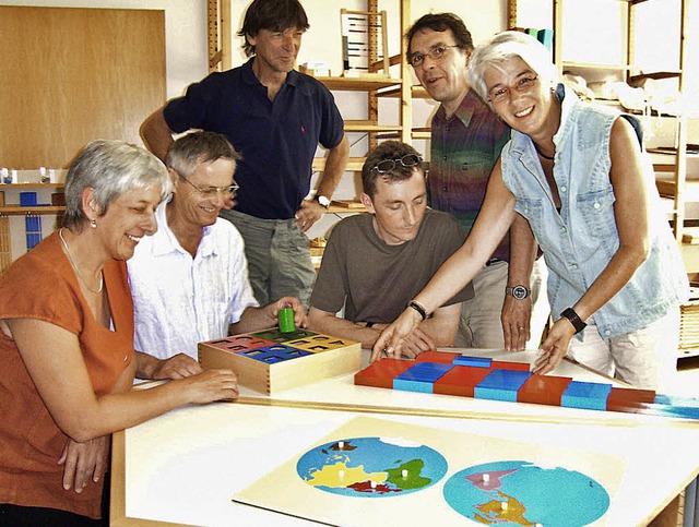 Bunte Materialien fr die Montessori-P...bt es in der Inzlinger Lernwerkstatt.   | Foto: Johanna Hgg