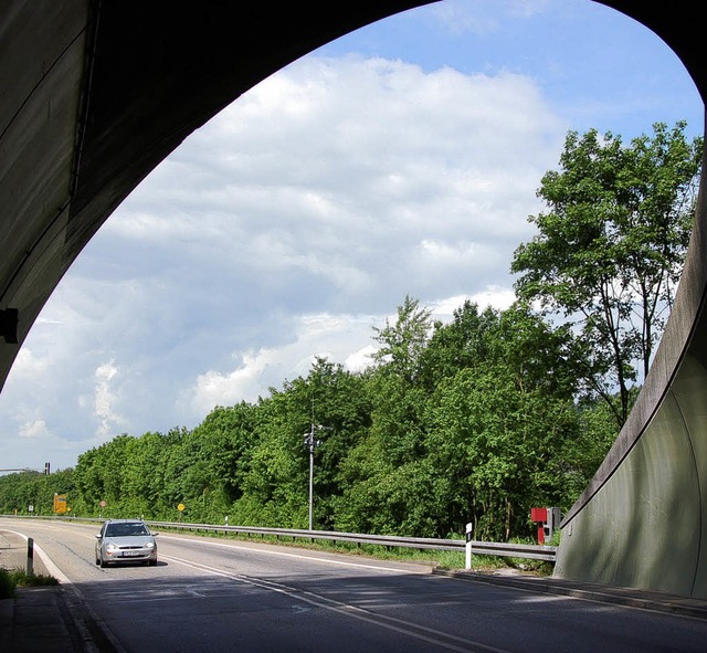 Auch nach der Sanierung gibt es in Wal...re fr die Fahrt in beide Richtungen.   | Foto: Bernd Fackler