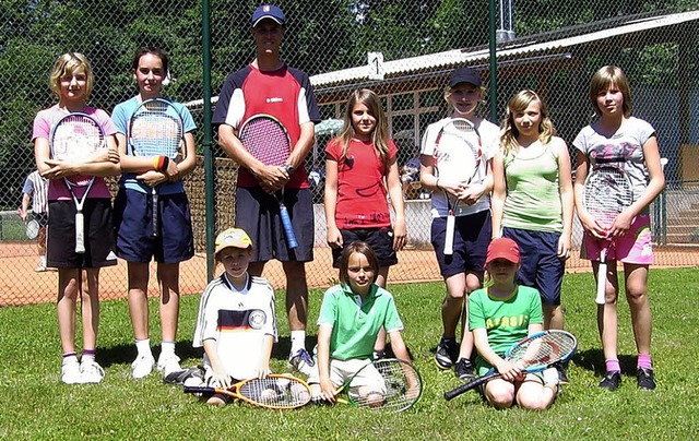Tennis-Verbandstrainer Fabian Gut trai...edenen Alters- und Leistungsklassen.    | Foto: Privat