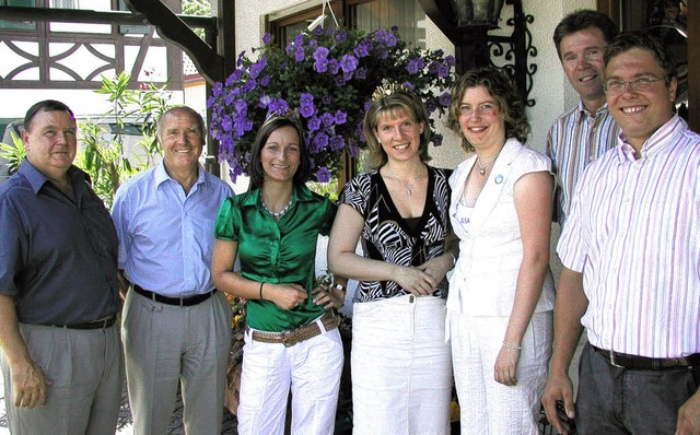 Hoher Besuch (von links): Alfred Mnnl...Mnnle vom gleichnamigen Weingut<?ZE?>  | Foto: Susanne wagner-kppel