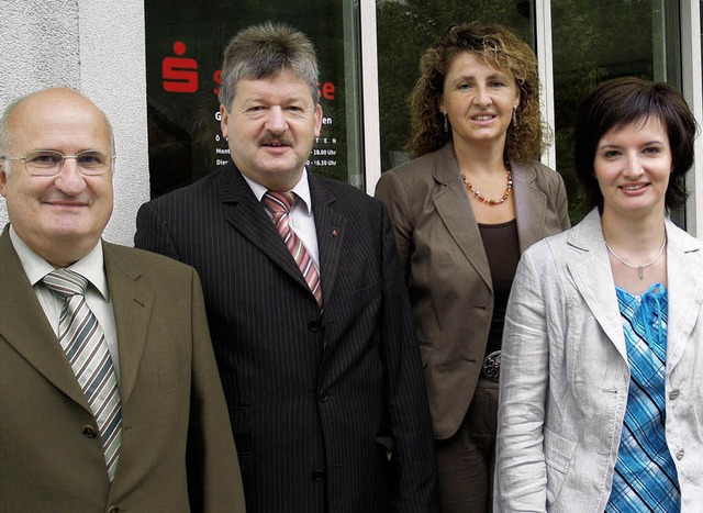 Bernhard Klausmann,  Hugo Ruppenthal, ...nleiterin  in Oberwinden (von links).   | Foto: zvg