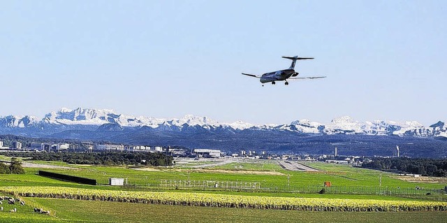 Es soll zuknftig keinen riskanten Lan...ed das Bundesamt fr Zivilluftfahrt.    | Foto: unique