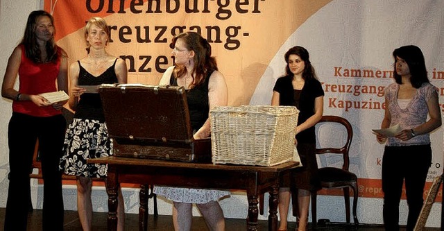 Literatur und Musik (v.l.):  Tamara M... des alten  Kapuzinerklosters.  <?ZE?>  | Foto: Tobias Fischer