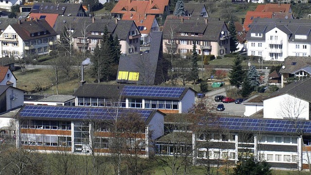 Die auf den drei Dächern der Abt-Colum... Geschäftsjahr ein positives Ergebnis. | Foto: Gross Die auf den drei Dächern der Abt-Colum... Geschäftsjahr ein positives Ergebnis. | Foto: Gross