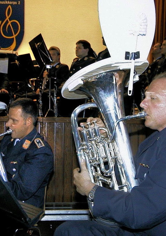 Das Luftwaffenmusikkorps gastiert wieder in Heitersheim.   | Foto: Model