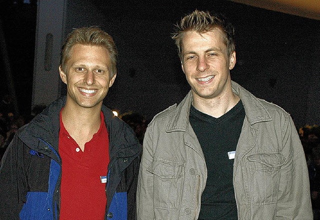 Alexander Dieterle (links) und Jochen ...ustrom beim Open Air Kino begeistert.   | Foto: Markus Baier