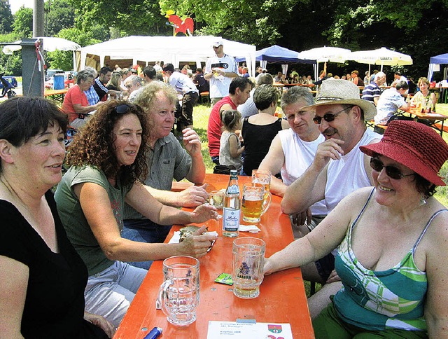 Bei dem  beliebten Engifest der Huttin...m Sonntag wieder kein Sitzplatz leer.   | Foto: Sedlak