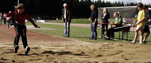 Schneller, hher, weiter, nach diesem ...chulen bei den Bundesjugendspielen an. 