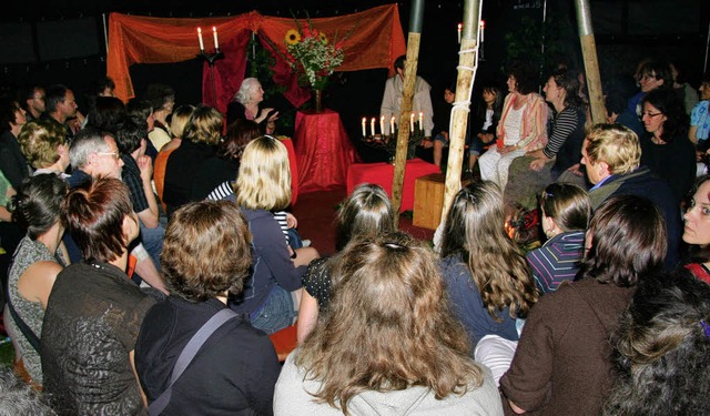 Volles Haus zur Mrchenzeit in der Freien Schule Elztal.   | Foto: Stefanie Sigmund