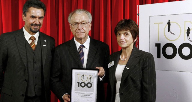 Sensopart  unter  den Top 100:  Theo W...ei der Preisverleihung in Dsseldorf.   | Foto: Firma