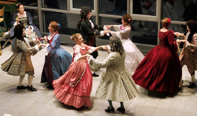 Zauberhafte Tnze mit dem Ensemble Danza Antica.   | Foto: Erika Sieberts