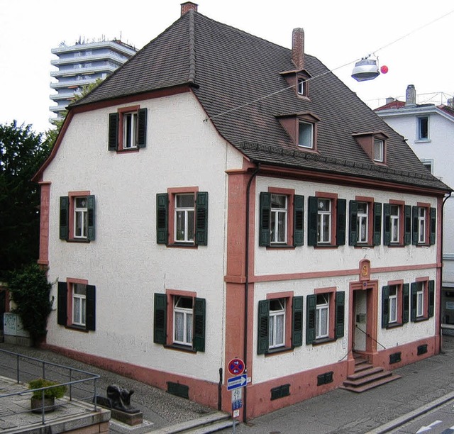 Das Pfarrhaus der Matthuspfarrei in d...knftige Verwendung wird nachgedacht.   | Foto: Nikolaus Trenz