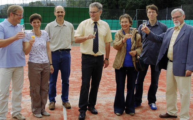 Stoen auf die neuen Kunstrasenpltze ...nn,  Ralf Haselier und  Julius Benz.    | Foto: BZ