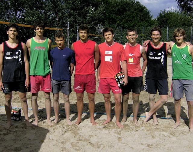 Finalisten beim Beachvolleyball am Gif...elberg und Mario Nachbar (von links).   | Foto: verein